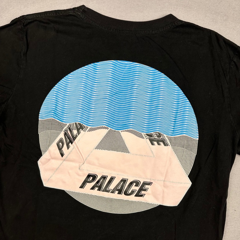 Palace Skateboards Black Tri-Ferg Wave Graphic Cotton T-Shirt Mens Medium